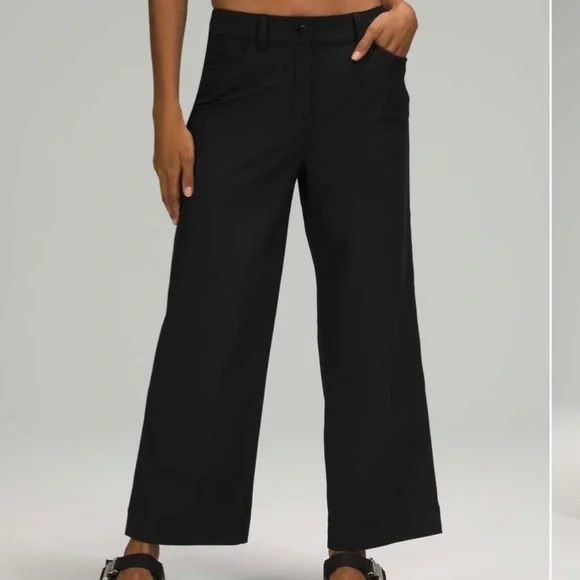 City Sleek 5 Pocket Wide Leg Pant